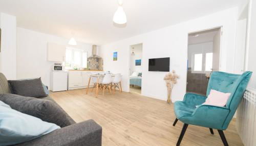 Apartamentos turísticos Praia de Seselle, terraza y jardín a un paso de la playa - Foto 3, stove, minibar