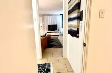 Pristine Full Sized Montrose Apartment Half Block to Menil Museum - Foto 21