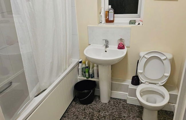 Stratforf 2-bed Apt, Sleeps 4 With Private Garden - Foto 10