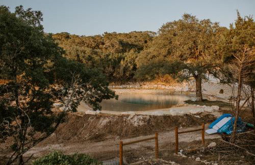 Hummingbird Haus - Hill country views on 20 acres with firepit - Photo 8