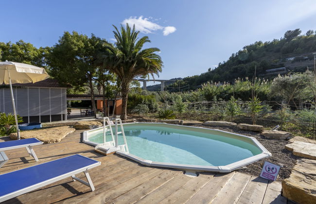 Villa Miró - Photo 1