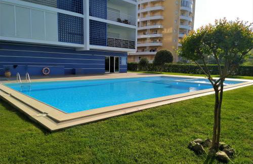 Algarve Beach Vibes Apartment, WiFi, Pool, AC, BBQ - Photo 10