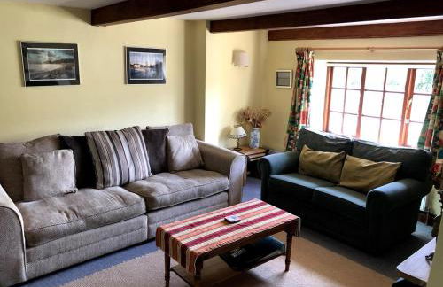 Pilgrims - Traditional flint cottage with open fire - Foto 24