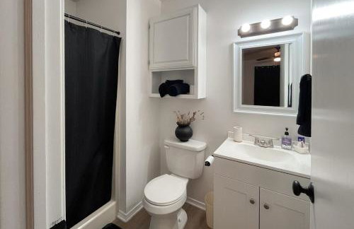 Lockmoor Landing 4BR Family Home with Office, Firepit & Large Backyard - Photo 14