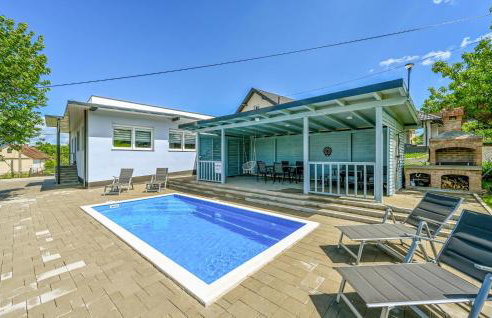 2 Bedroom Beautiful Home In Lepoglava - Foto 1