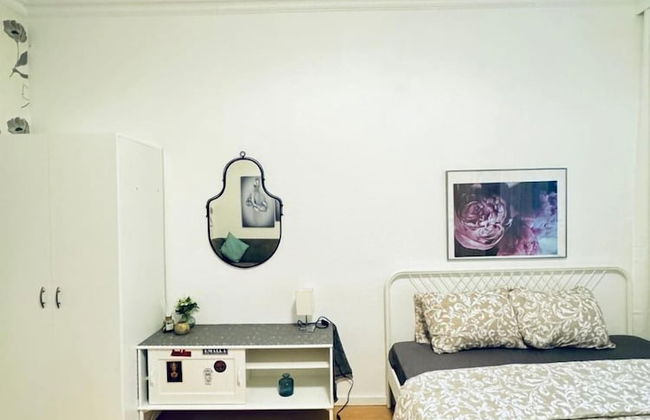 7 private Rooms in a spacious Villa - Foto 10