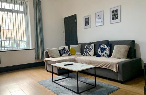 Cheerful - 3 Bed - Serviced Accommodation - In Heart of Northumberland - Sleeps 6 - Foto 34