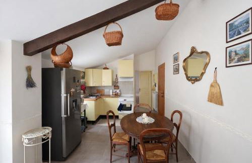 LaPetite Maison Abigail, Peaceful home in Avignon - Photo 10