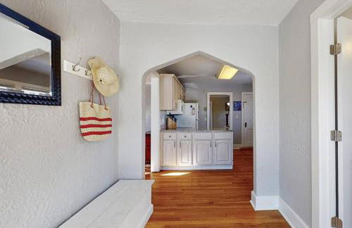 Belltown Retreat - Photo 9