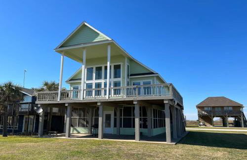 Breathtaking Beachfront Home - Foto 33