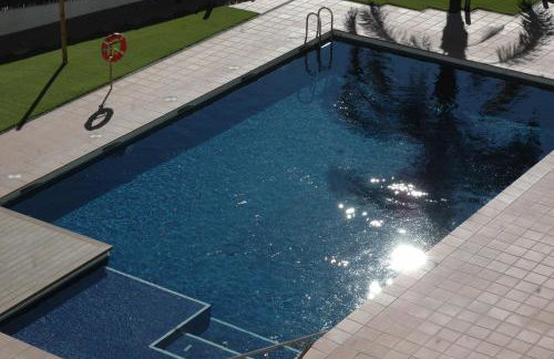 Luminoso apartamento con piscina - Foto 7
