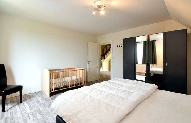 Stylish Holiday Home in Hastiere With Terrace - Foto 9