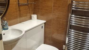 Superb 2Bed/2Bath Flat Waterloo London - Photo 3