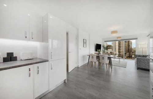 Stylish 2-Bed Flat with Balcony in Fulham SW6 - Foto 28