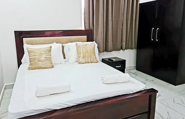 Gorgeous Quiet & Comfy Close to Highway - Foto 5