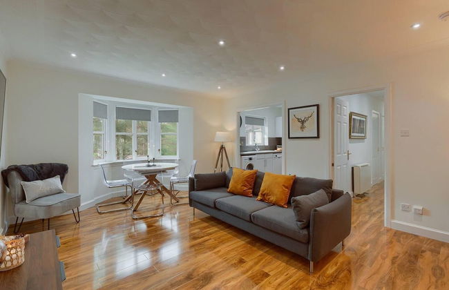 Captivating 3-bed Apartment by Gleneagles - Foto 1