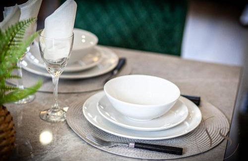 Group-Friendly 3BR Near Dudley + Parking - Foto 77