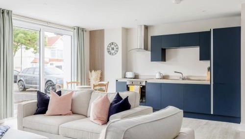 Modern 2bed Flat, Parking, Close to Beach & Shops - Foto 2