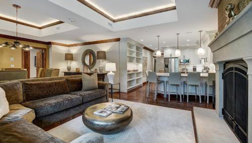 Remodeled 3 Bedroom Valley View at Ritz Carlton condo - Foto 4