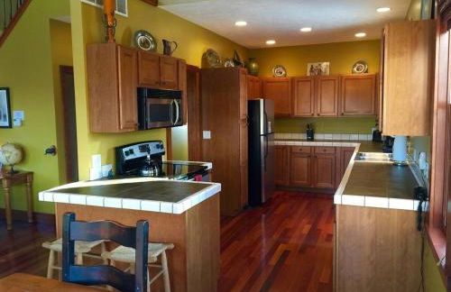 Schoolhouse Lake Retreat with Free Pontoon - Foto 1