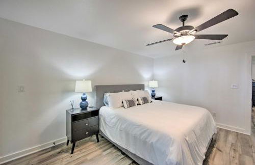 Luxe Lakehouse with Sunset Views on Lake Palestine! - Foto 16