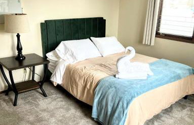 Spacious Downtown 2-bdrm Apartment - Photo 31