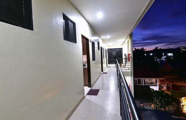 Anahaw Apartments Whitebeach - Photo 22