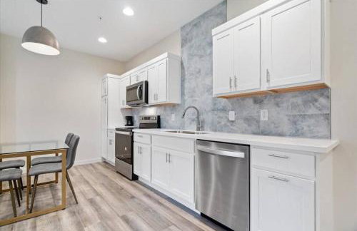 Spring at The Golden Goose including King Bed, Parking, Security and Laundry - Foto 12