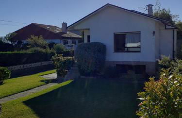 Casa con vistas a 100 metros de una playa en Panxón - Foto 1