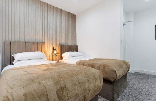 Birmingham City Modern Apartment - Table Tennis - Pool - Foto 6