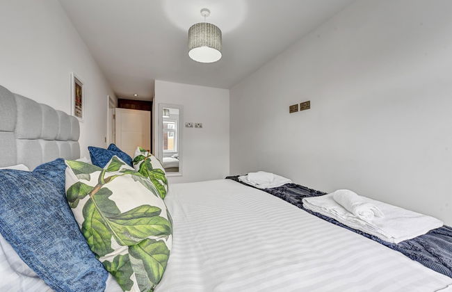 St Martins House Luxury Apts. Ruislip - Photo 15