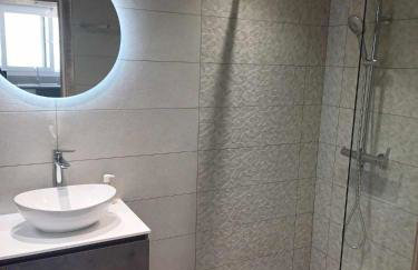 The Azeroth House - 3 Bedroom Apartment - Foto 11