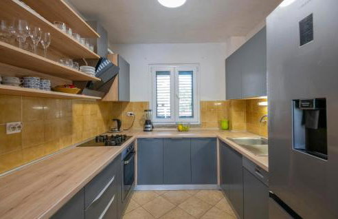 Cozy Home In Prolozac Donji With Wifi - Foto 9