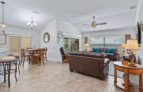 1068 Z4B VILLAGE OF PINE RIDGE by REMAX Premier - Foto 27