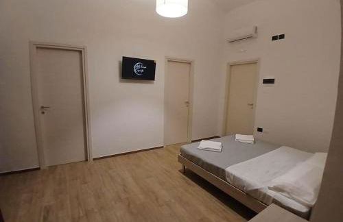 AB House Caserta - Reggia di Caserta e Stazione Fs a cinque minuti in auto - Photo 9