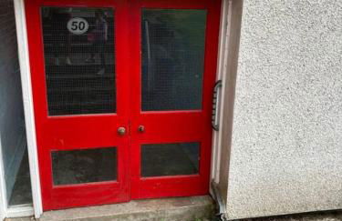 Budget friendly apartment with stairs Near Glasgow airport and Loch Lomond - Foto 20