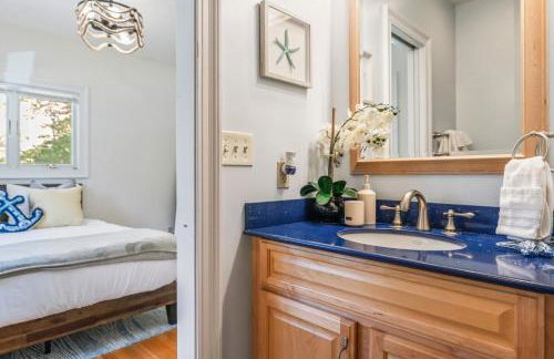 Waterfront Getaway - Dock UR Boat & Walk to Beach - Foto 35