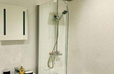 Apartment with Balcony near Chatham Dockside - Foto 14