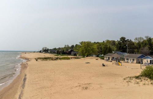 Updated Studio Style room on Lake Huron - Foto 13
