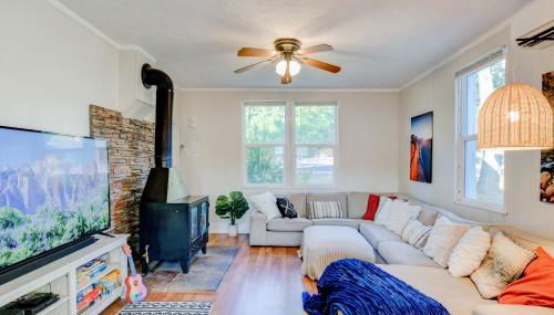 Cozy Zion farmhouse, cool or hot swim spa, fireplace & firepit - Foto 2