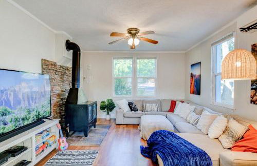 Cozy Zion farmhouse, cool or hot swim spa, fireplace & firepit - Foto 2