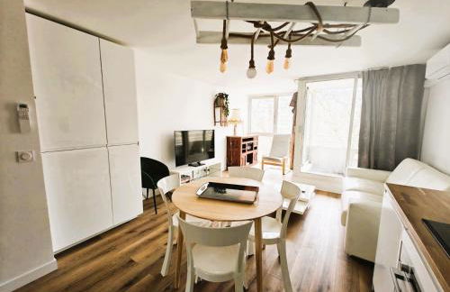 GARE, T2, Vue Bastille et Belledonne, climatisation, neuf - Foto 5