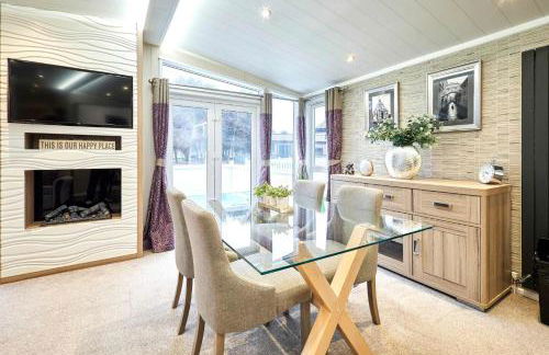 Enzo's Lodge with Hot Tub - Foto 10