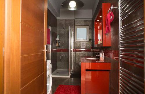 Modern Luxury Villa with Pool, just 5min to sea - Foto 20