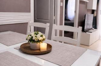 Evita Luxury Apartments - Near Playa Los Locos Beach with Pool - Foto 17