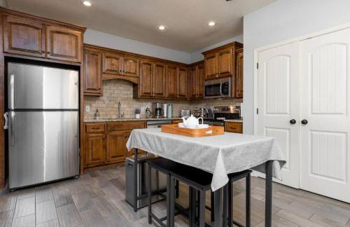 Home Away from Home 3 Close to KCI Airport, Weston - Foto 9