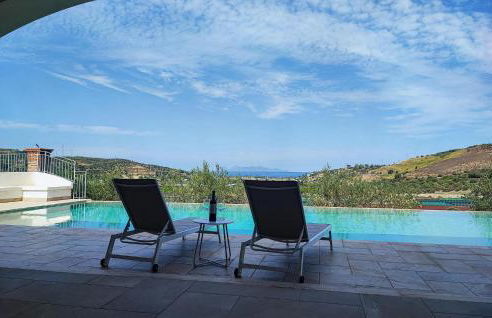 Cozy Home In Rodi Milici With Wifi - Foto 1