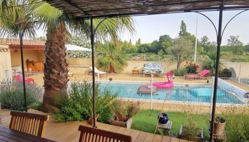 Aux portes de la Camargue entre Nîmes et Arles - Foto 1