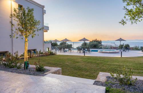 EsthiSea Suites Kalamata - Photo 67