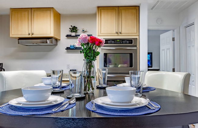 Mova Poolside Escape - Foto 4